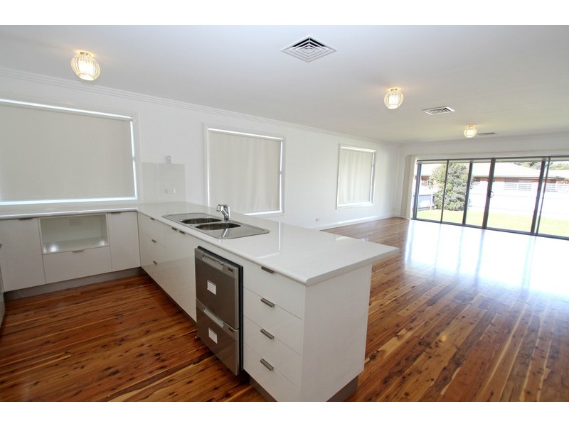 154 Forsyth Street, Wagga Wagga NSW 2650