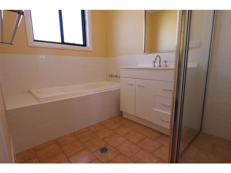 11 Apprentice Avenue, Wagga Wagga NSW 2650