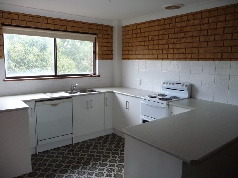 9/12 Salmon Street, Wagga Wagga NSW 2650