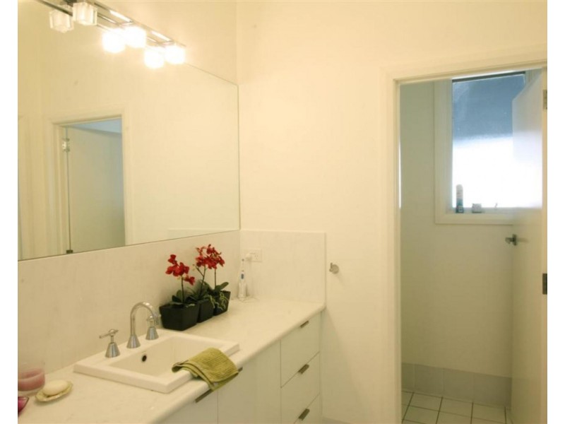 32 Broad Street, Wagga Wagga NSW 2650