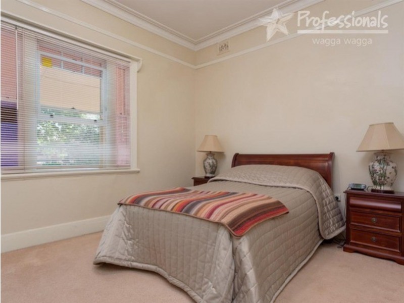 37 Thorne Street, Wagga Wagga NSW 2650