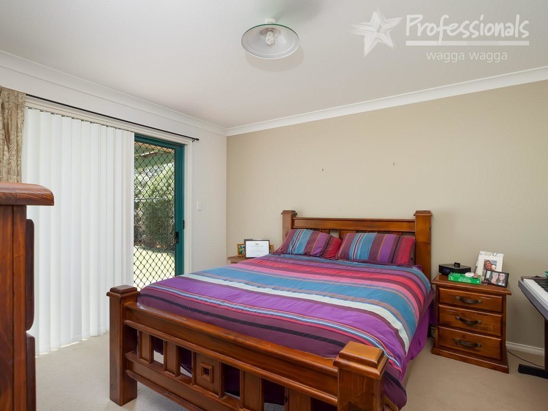 2 Galleon Place, Wagga Wagga NSW 2650