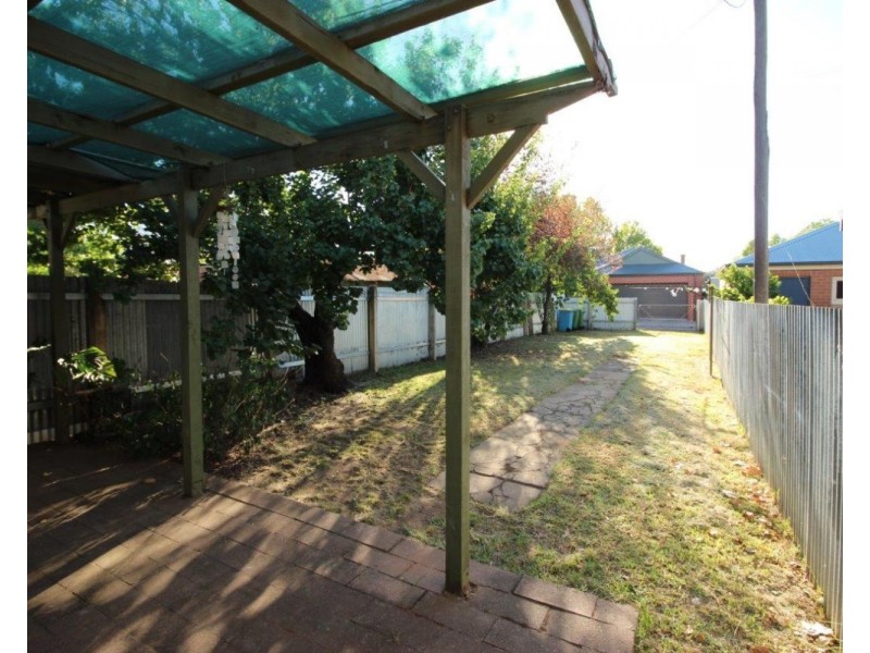 69 Best Street, Wagga Wagga NSW 2650