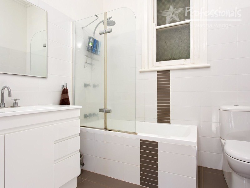 4 Little Best Street, Wagga Wagga NSW 2650