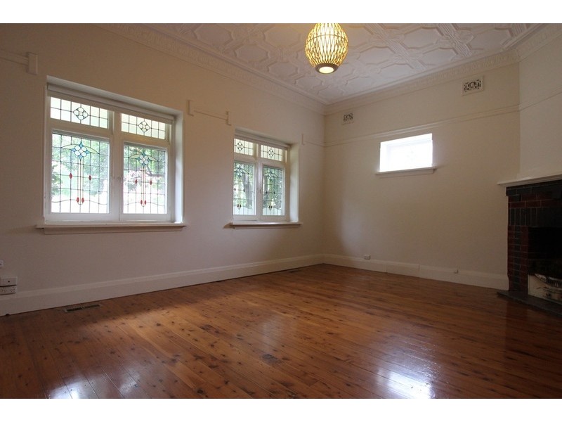 4 Little Best Street, Wagga Wagga NSW 2650