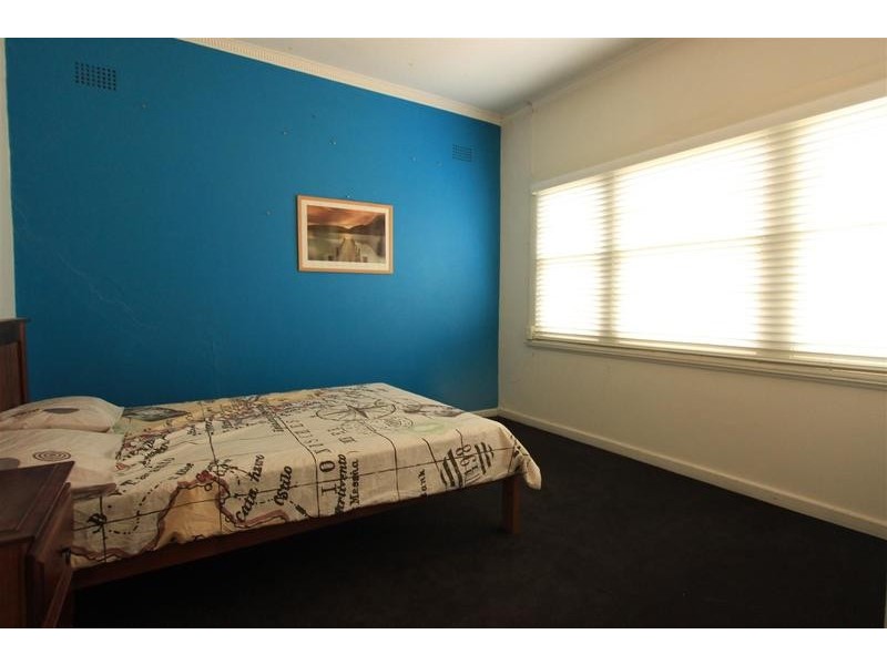 10 Sullivan Avenue, Wagga Wagga NSW 2650