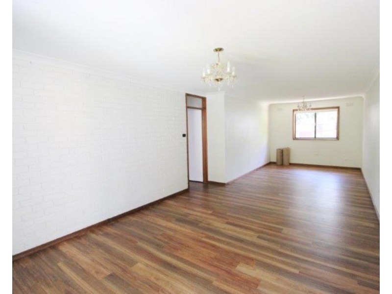 87 Leavenworth Drive, Mount Austin NSW 2650