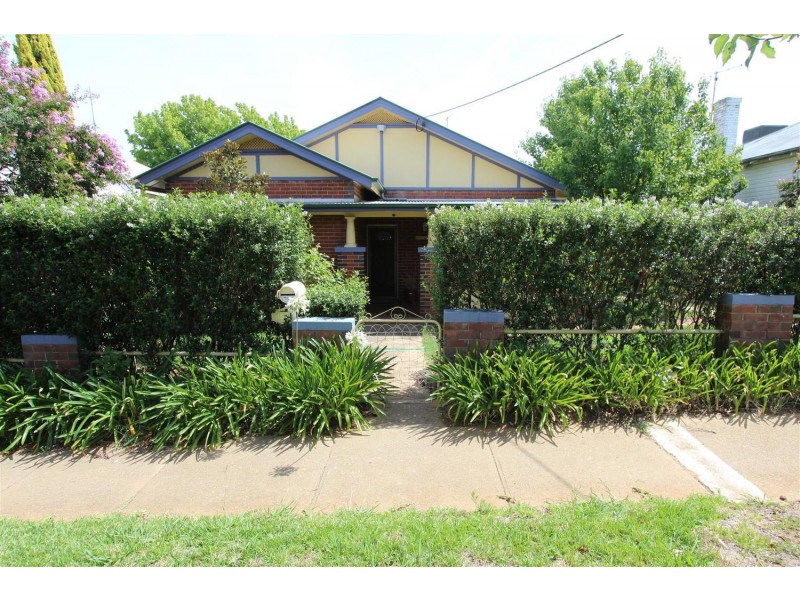 15 Hill Street, Wagga Wagga NSW 2650