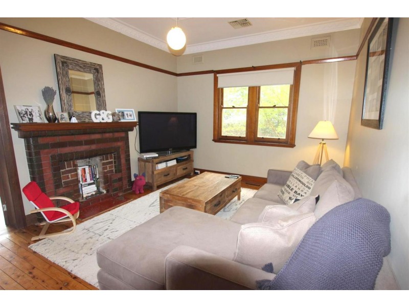 15 Hill Street, Wagga Wagga NSW 2650