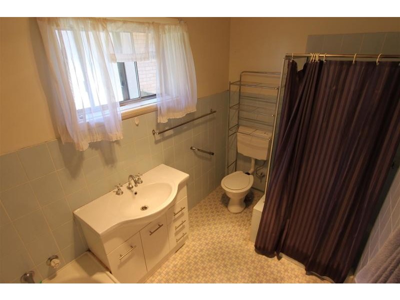 62 Northcott Parade, Wagga Wagga NSW 2650