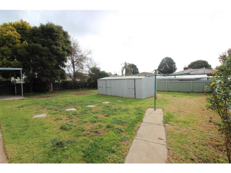 5 Eaton Street, Wagga Wagga NSW 2650