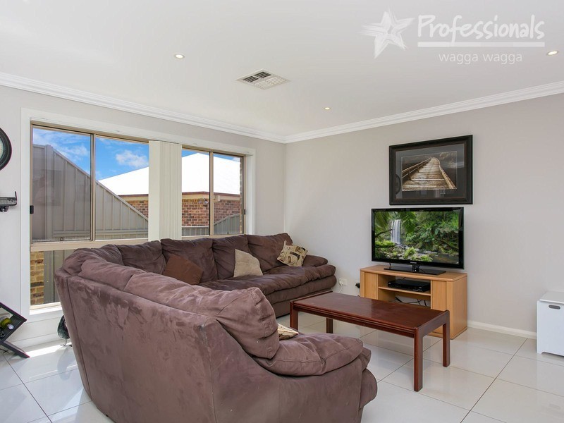 3/81 Atherton Crescent, Wagga Wagga NSW 2650