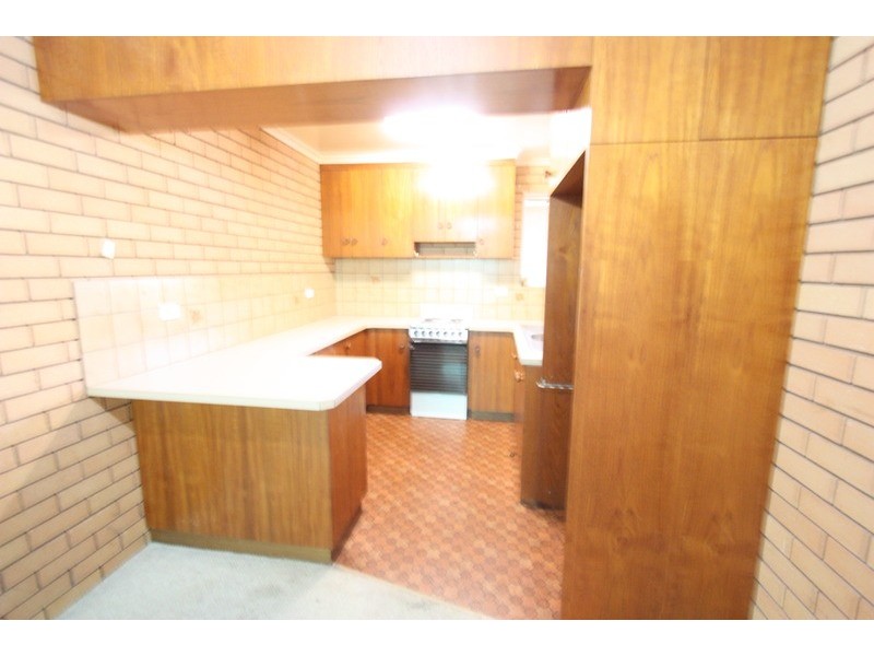 2/29 Kenneally Street, Kooringal NSW 2650