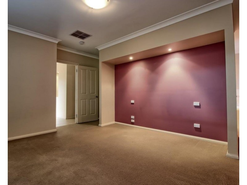 7 Bogong Crescent, Tatton NSW 2650