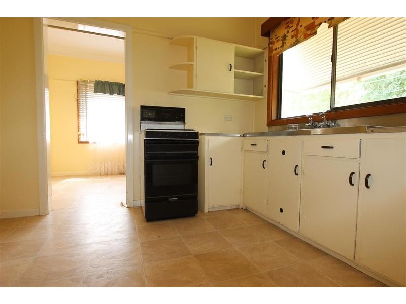 129 Grove Street, Kooringal NSW 2650