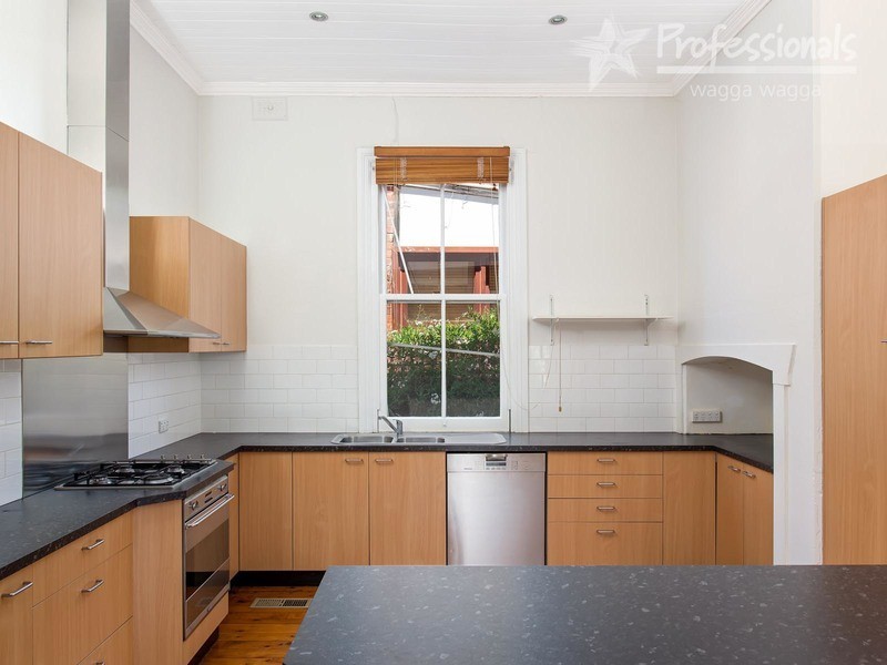 86 Best Street, Wagga Wagga NSW 2650