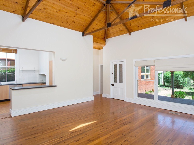 86 Best Street, Wagga Wagga NSW 2650