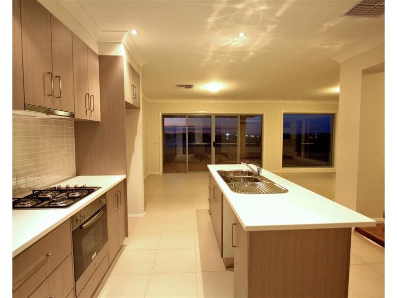 56 Kaloona Drive, Bourkelands NSW 2650