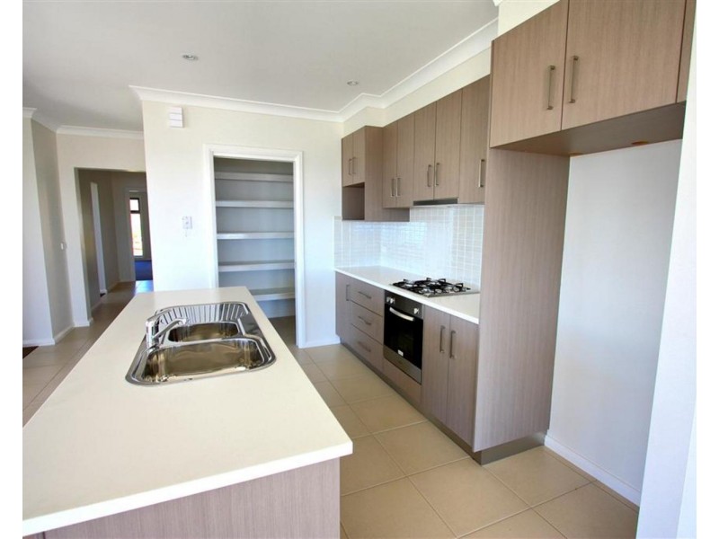 56 Kaloona Drive, Bourkelands NSW 2650