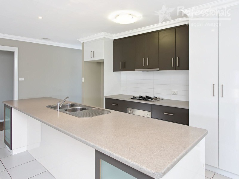 62 Mima Street, Wagga Wagga NSW 2650