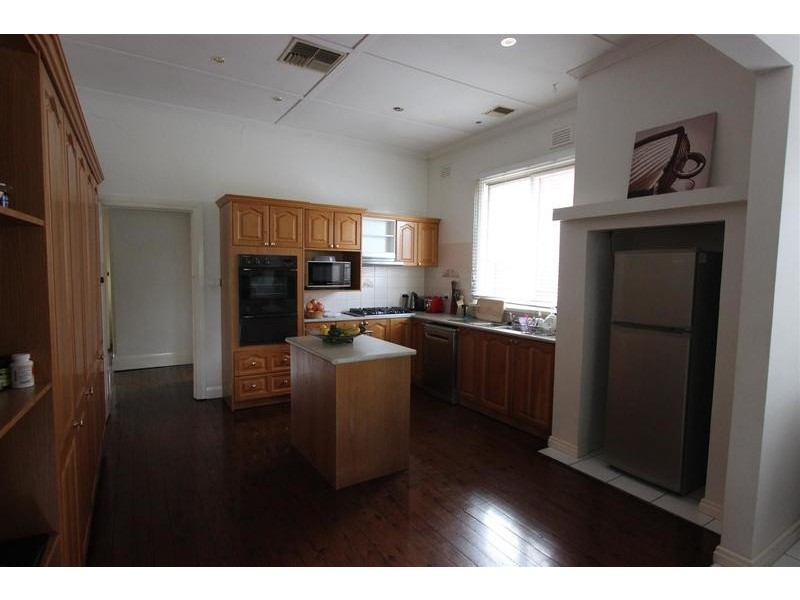 25 Oates Avenue, Wagga Wagga NSW 2650