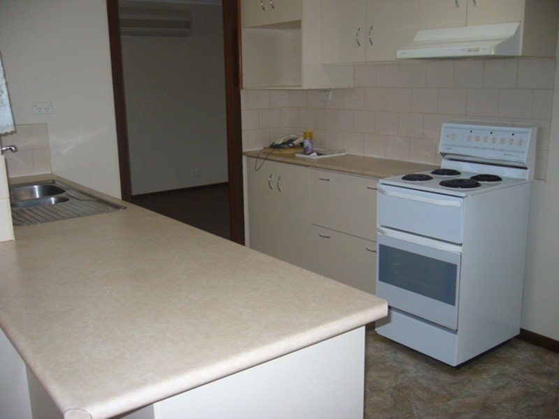 7 Lyons Crescent, Forest Hill NSW 2651