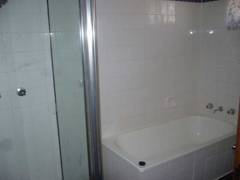 7 Lyons Crescent, Forest Hill NSW 2651