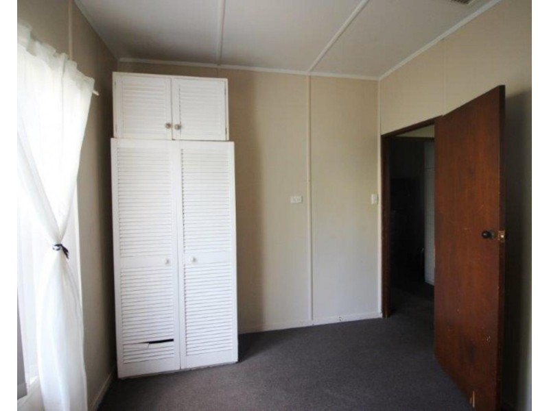 150 Macleay Street, Wagga Wagga NSW 2650