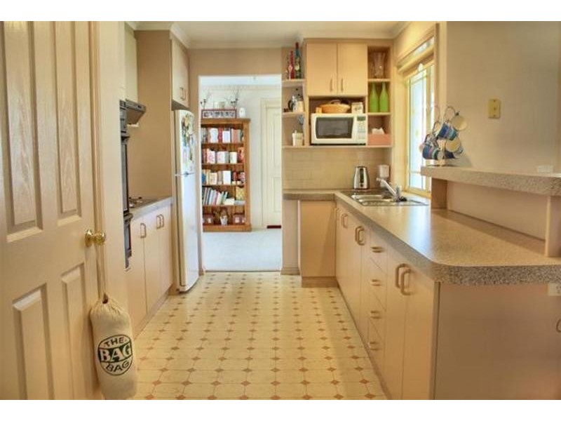 44 Lamilla Street, Glenfield Park NSW 2650