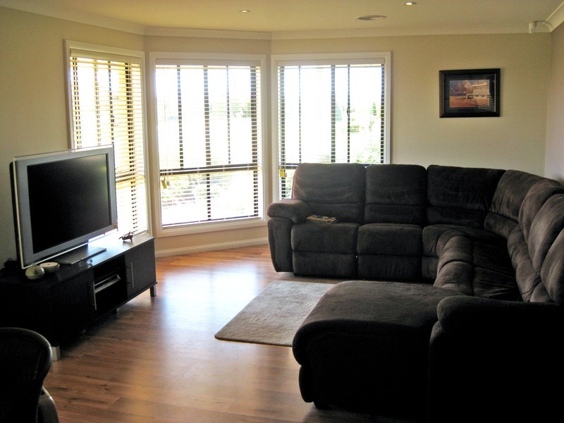51 Mima Street, Glenfield Park NSW 2650