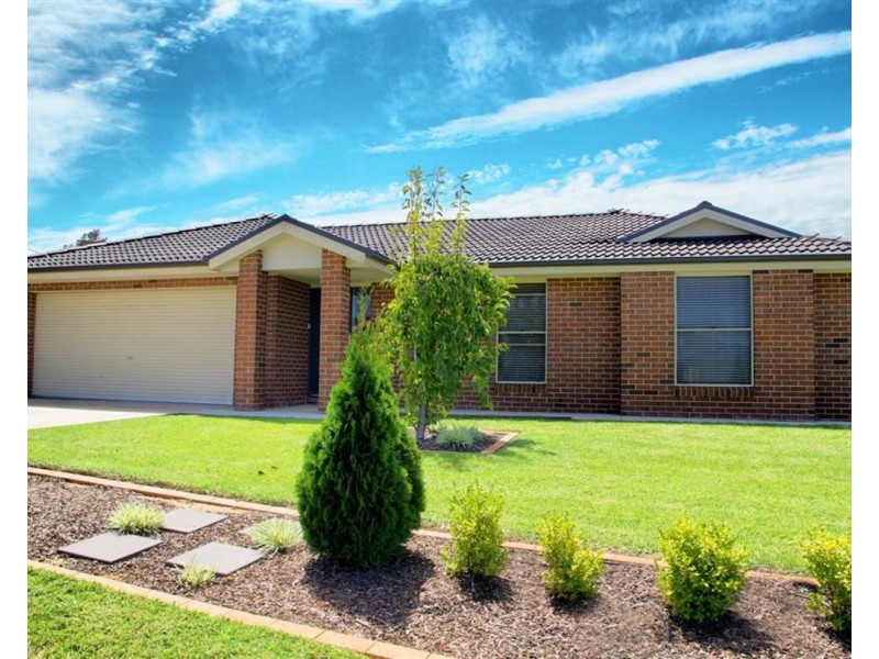 34 Fitzroy Street, Tatton NSW 2650