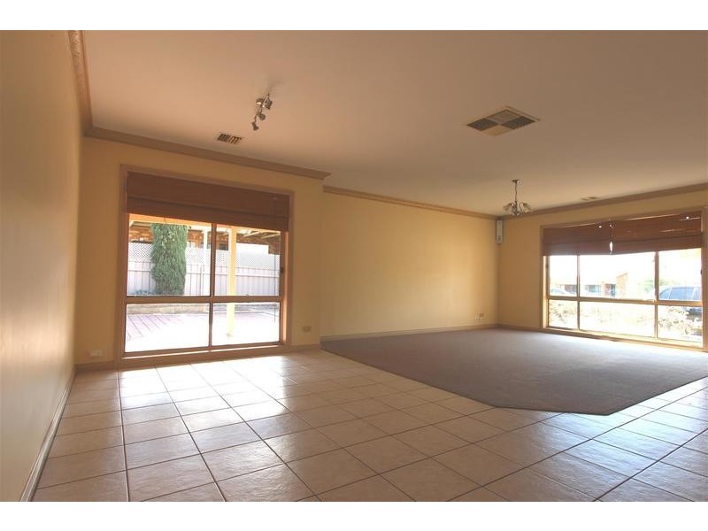 9 Jabiru Place, Wagga Wagga NSW 2650