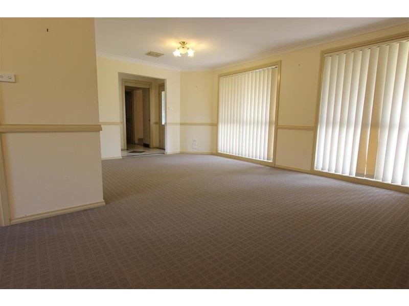 40 Bourkelands Drive, Wagga Wagga NSW 2650