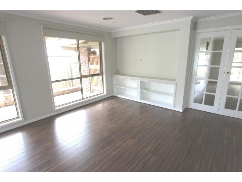 6  Nandina Avenue, Wagga Wagga NSW 2650