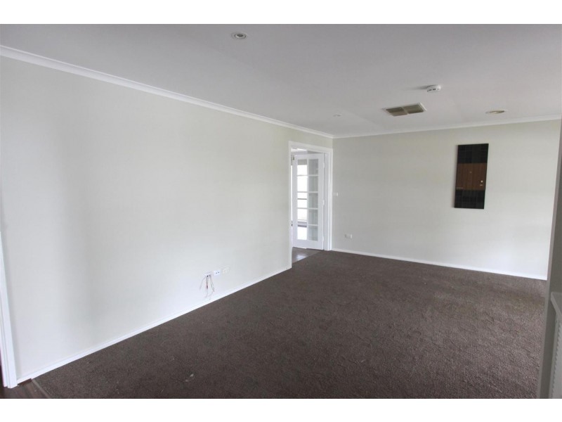 6  Nandina Avenue, Wagga Wagga NSW 2650