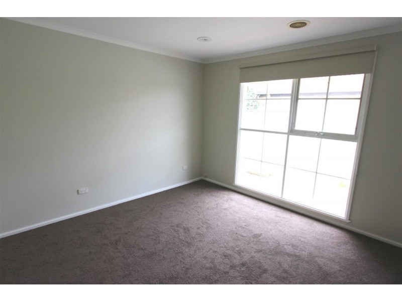 6  Nandina Avenue, Wagga Wagga NSW 2650