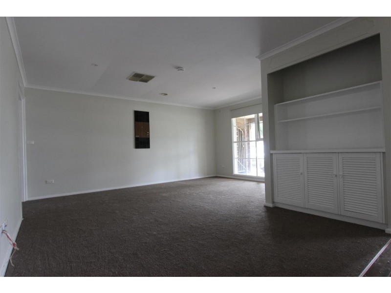 6  Nandina Avenue, Wagga Wagga NSW 2650