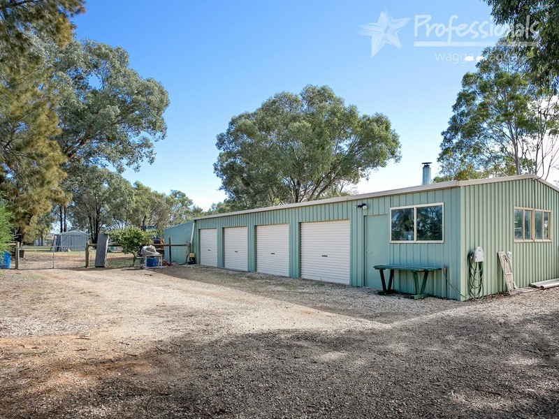 166 Mitchell Road, Wagga Wagga NSW 2650