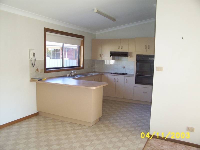 24 Harrier Street, Estella NSW 2650