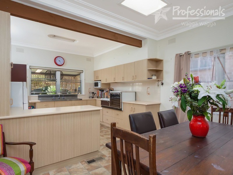 119 Simkin Crescent, Wagga Wagga NSW 2650