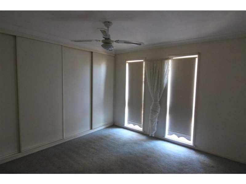 13 Higgins Avenue, Wagga Wagga NSW 2650