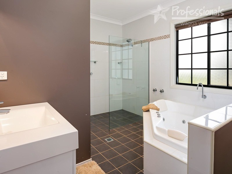 45 Rannock Road, Coolamon NSW 2701