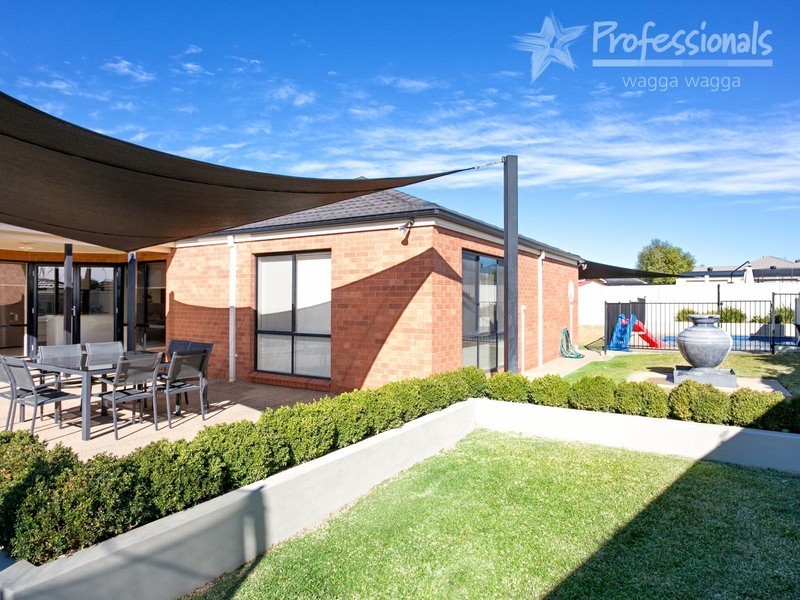 17 Walla Place, Wagga Wagga NSW 2650