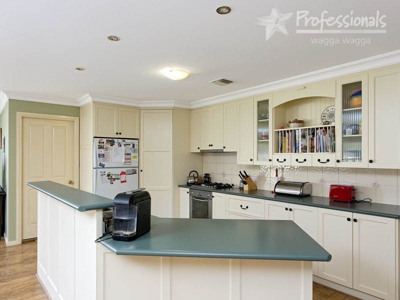 30 Stirling Boulevard, Tatton NSW 2650