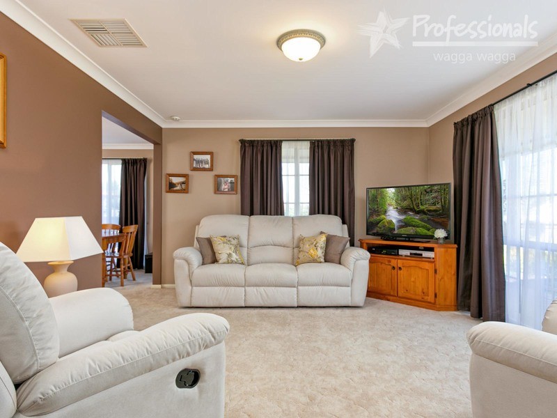 1 Galleon Place, Wagga Wagga NSW 2650
