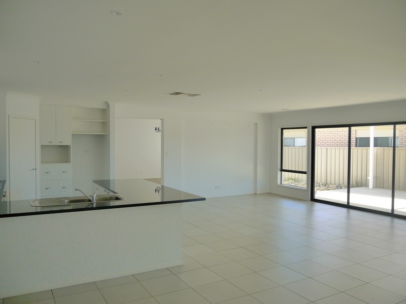 5 Wellington Avenue, Wagga Wagga NSW 2650