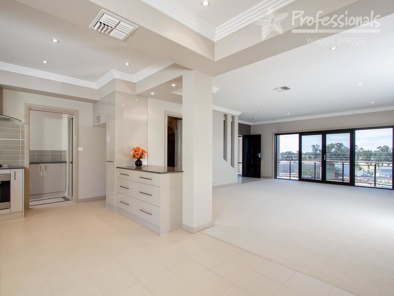 1/18-20 Railway Street, Wagga Wagga NSW 2650