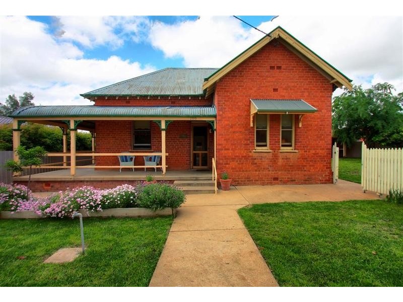 200 Fernleigh Road, Glenfield Park NSW 2650