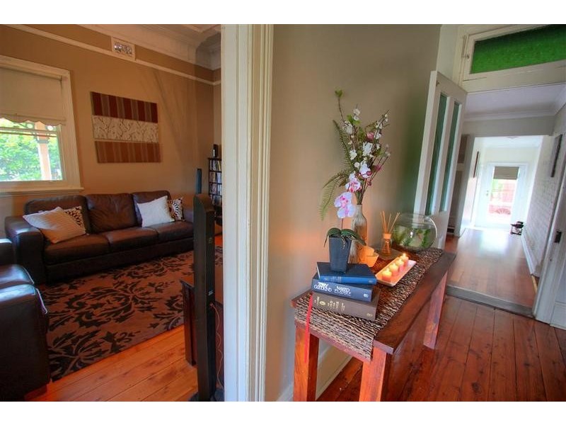 200 Fernleigh Road, Glenfield Park NSW 2650
