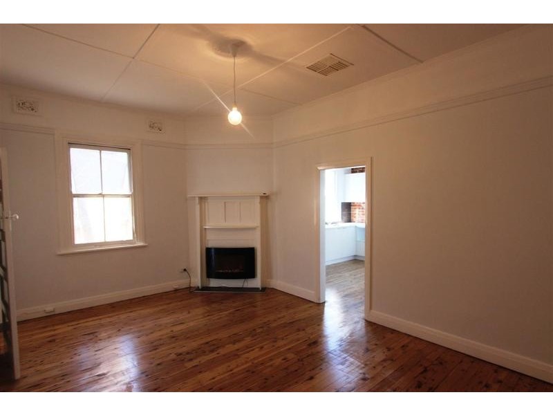 149 Docker Street, Wagga Wagga NSW 2650